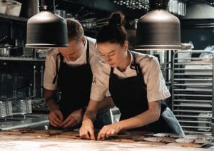 Stayhot Varmelampe Focus MO, justerbar ledning, sementgrå Storkjøkken 2