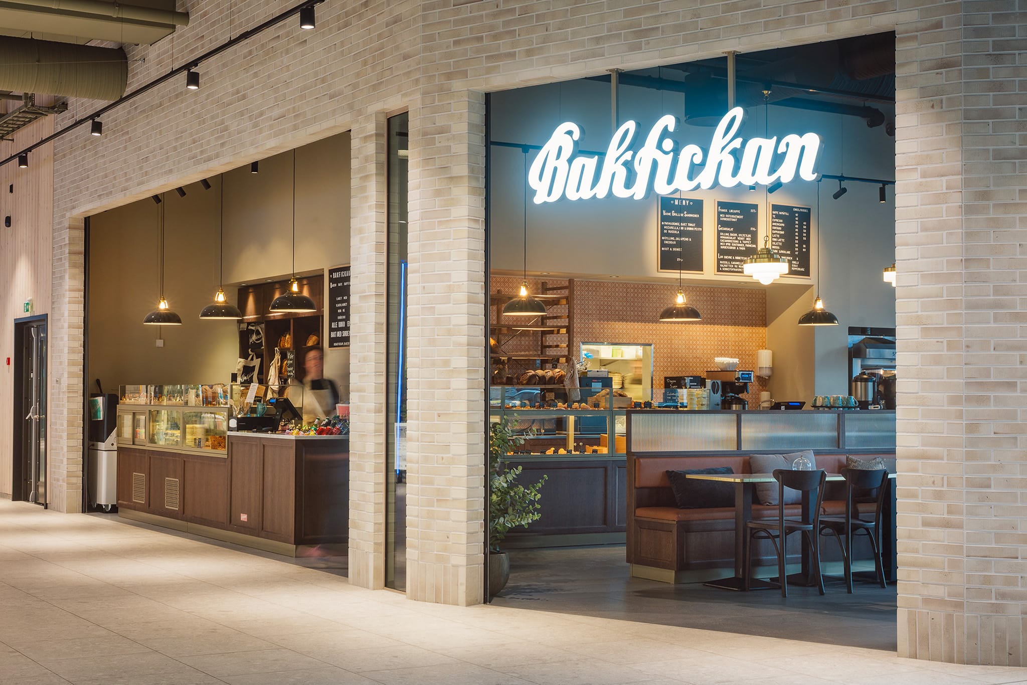 bakfickan_ekstra_01 bakeri innredning bakeriutstyr interiør cafe møbler-2