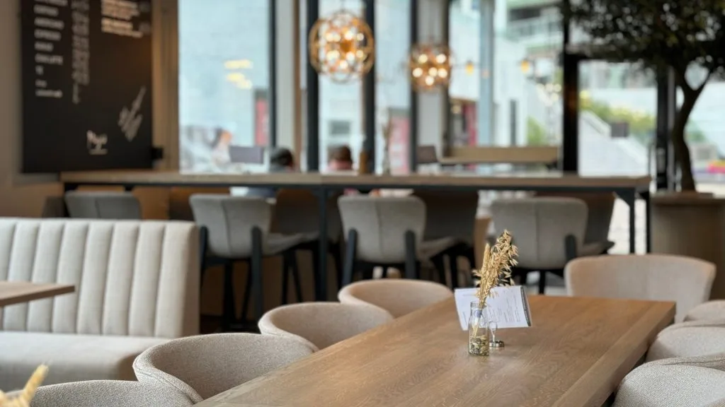majas bakeri møbler til bedrift belysning restaurantmøbler interiør