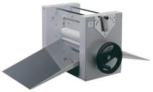 Kjevlemaskin, bordmodell. arbeidsbredde 400 mm, lengde 1000 mm Bakeriutstyr