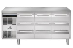 Kjølebenk Ecostore HP 9 x 1/3 skuffer. -2+10°C, Glatt topp, 440 ltr, 230v Kjøl og frys