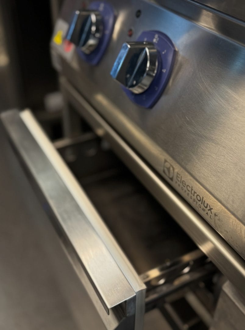 Grenseløs Restaurant stående Storkjøkkenutstyr kjølebenk med skuff åpen