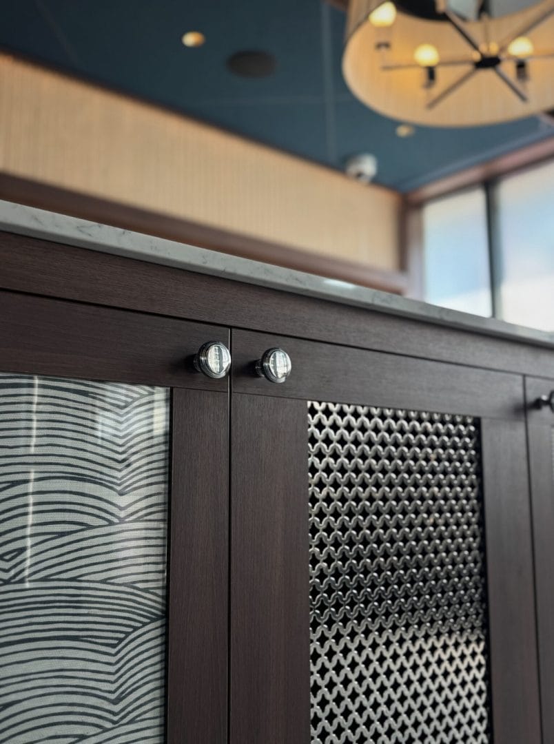 Grenseløs Restaurant stående buffe disk med skapdør og granittplate