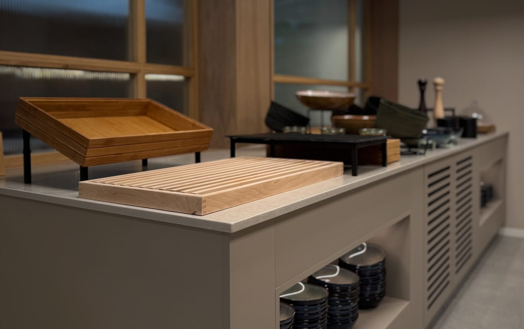 Wernergården kantine innredning interiør og storkjøkken kantine buffet stasjon