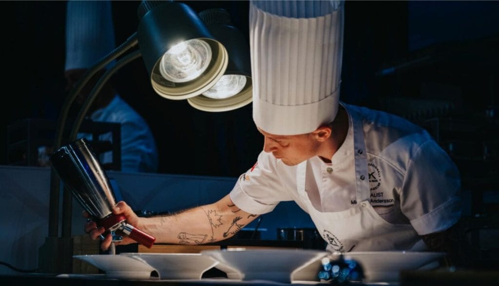 stayhot varmelamper buffé julebord kokk på storkjøkken