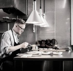 Stayhot Varmelampe Trattoria 1224, justerbar ledning, messing Storkjøkken 2