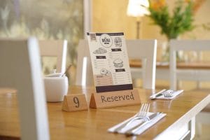 Bordskilt reservert, HENDI, &laquo;reservert&raquo;, 152x44x(H)44mm Presentasjon & Servering 2