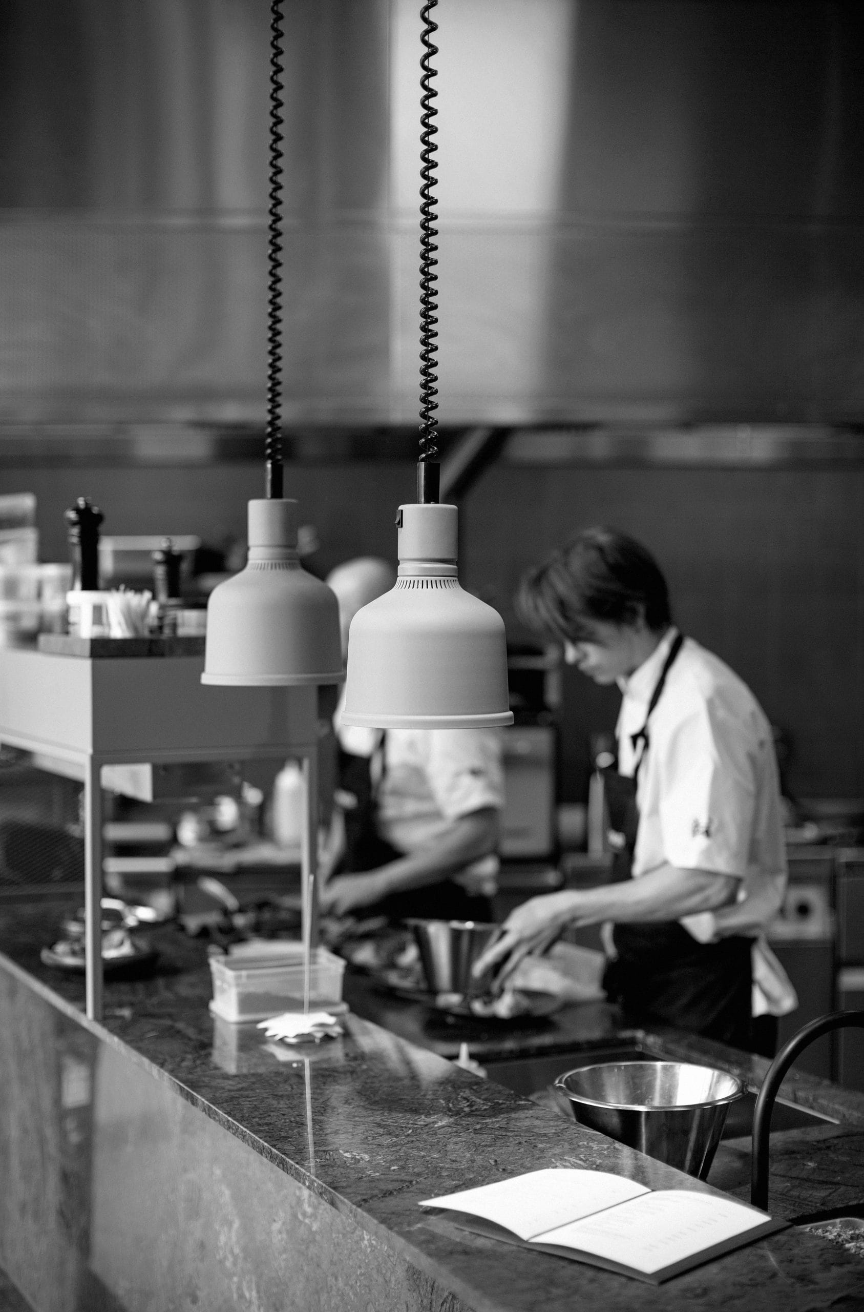 stayhot-focus-ms-cement-grey-norobata-restaurant-bw.jpg