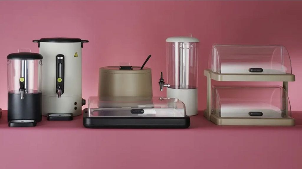 hendi uniq buffet utstyr utstilt med rosa bakgrunn storkjøkkenutstyr kantine