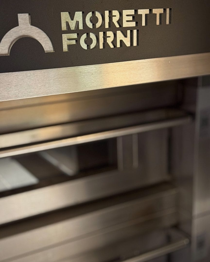 moretti pizzaovn til restauranten på Nieu Scene