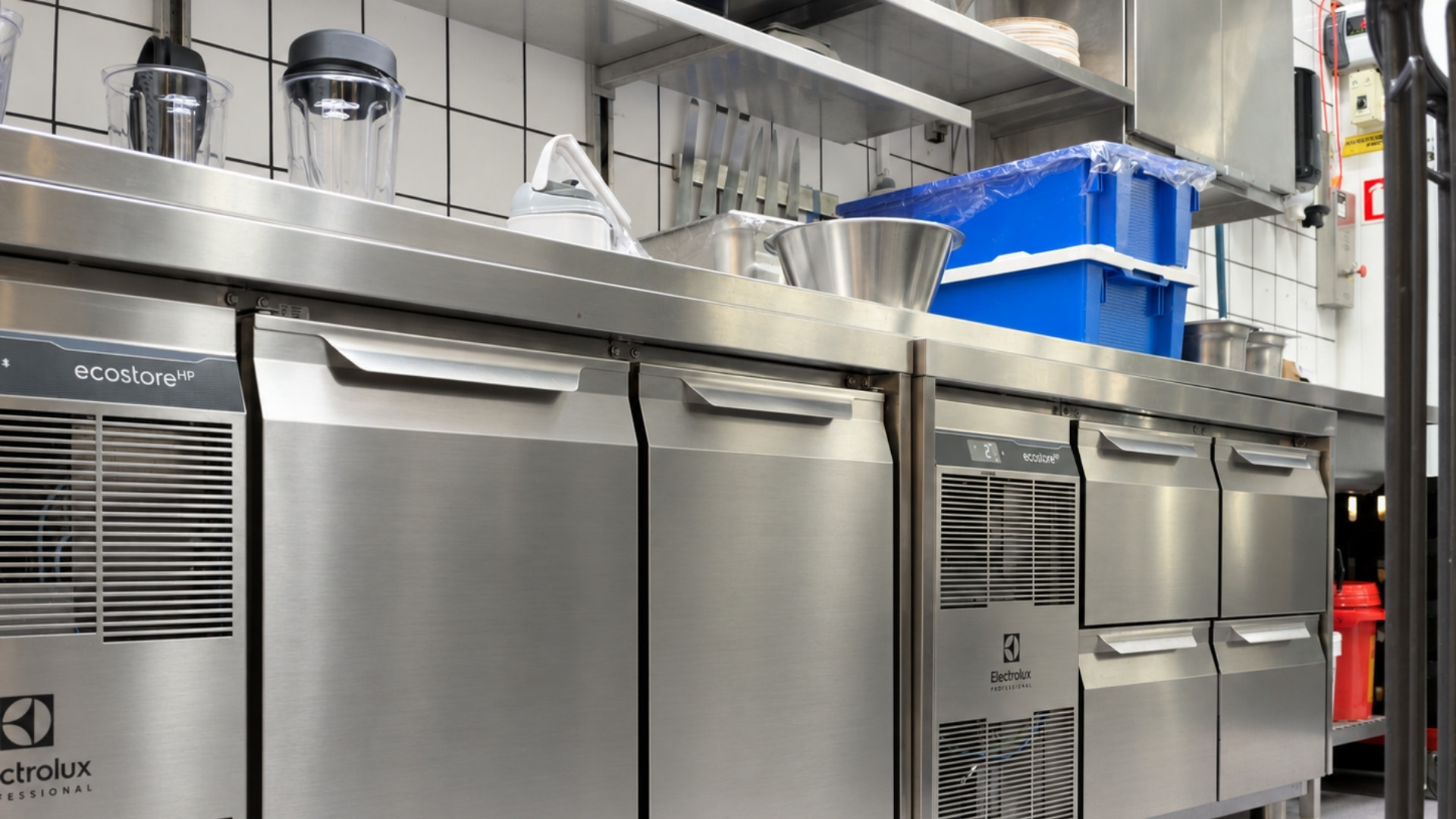 kjølebenk fra electrolux professional på storkjøkken