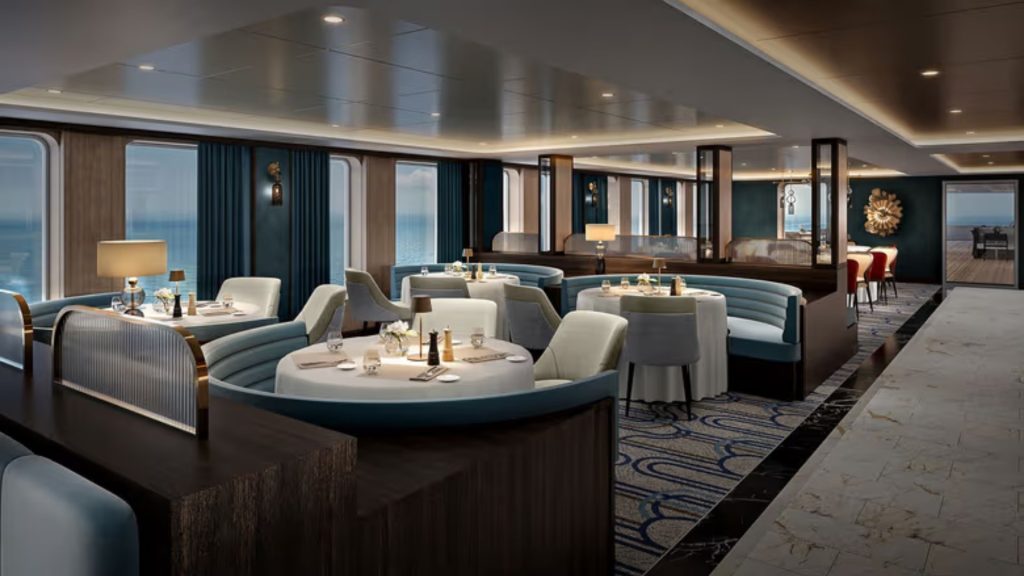 Eksklusiv restaurant på passasjerskip med modulsofa og moderne interiør